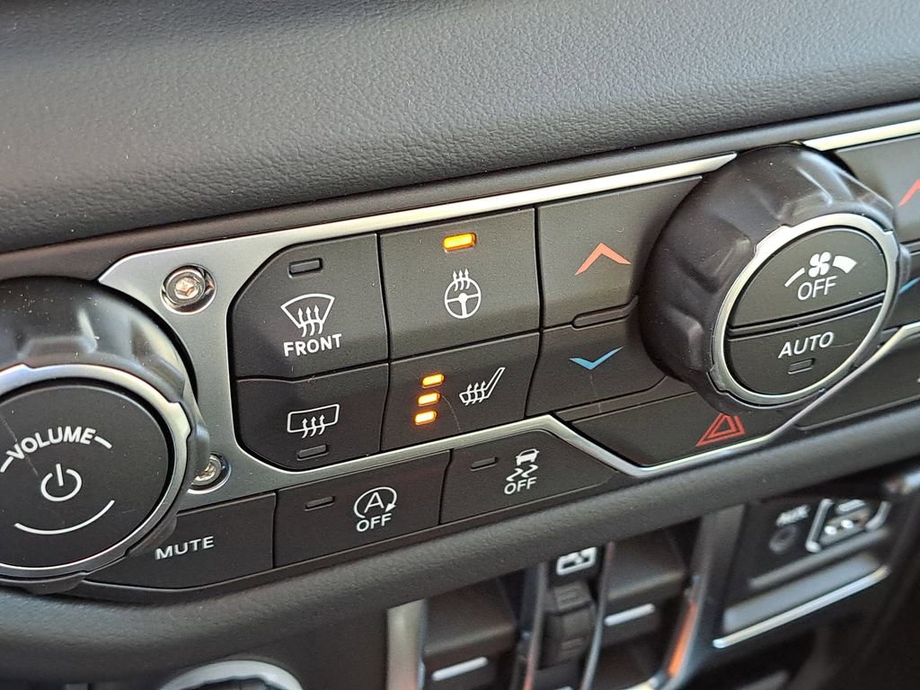 New 2026 Jeep Gladiator Mojave AWD/4WD image 8