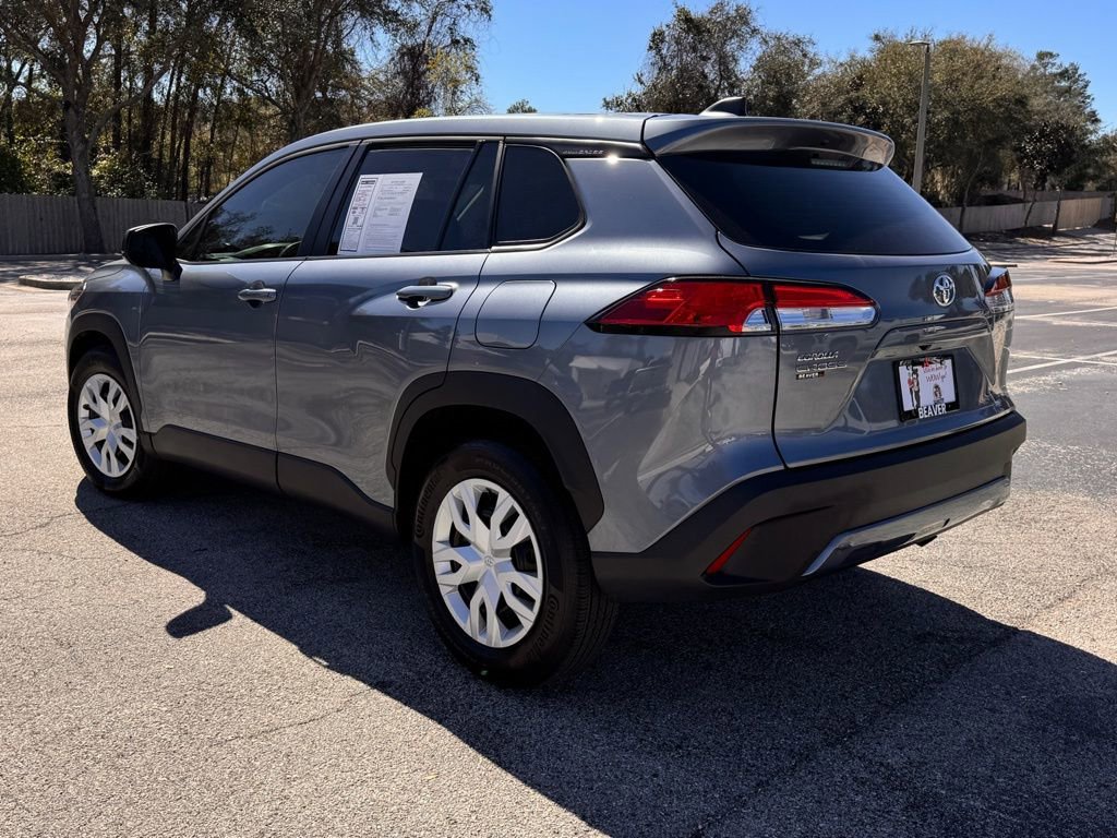 Used 2024 Toyota Corolla Cross L image 4