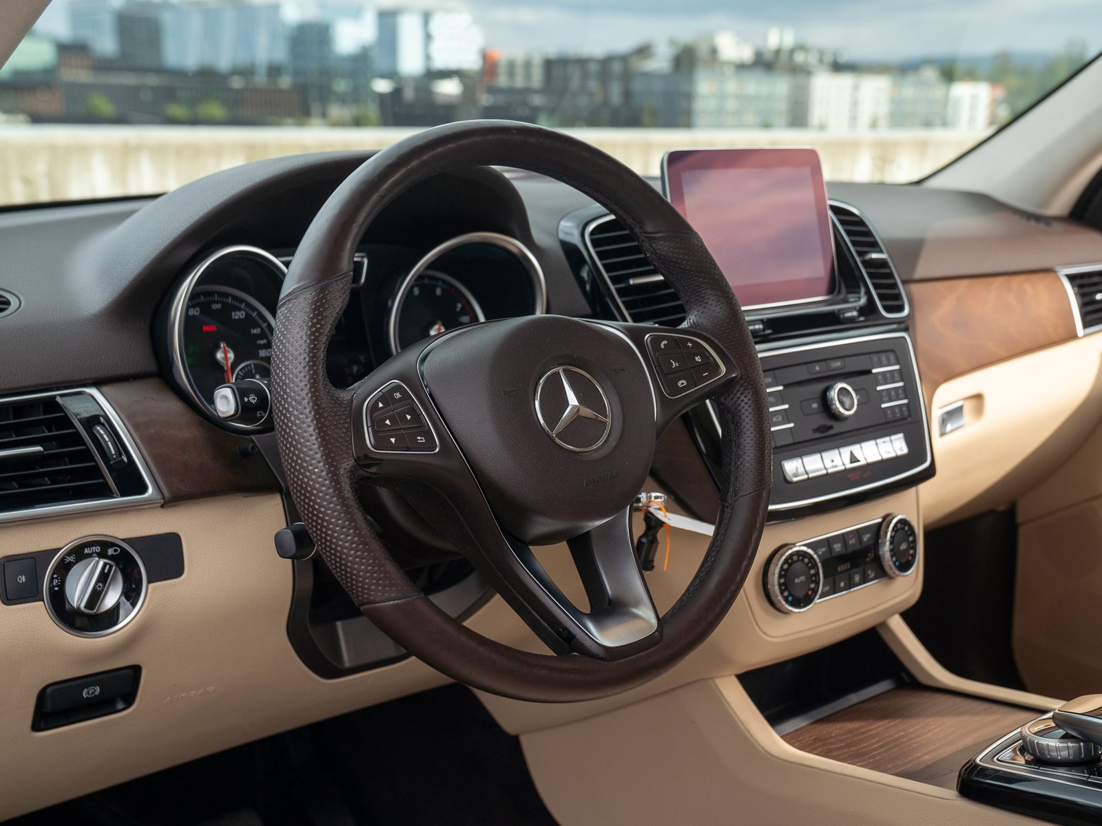 Used 2018 Mercedes-Benz GLE 350 4MATIC image 17