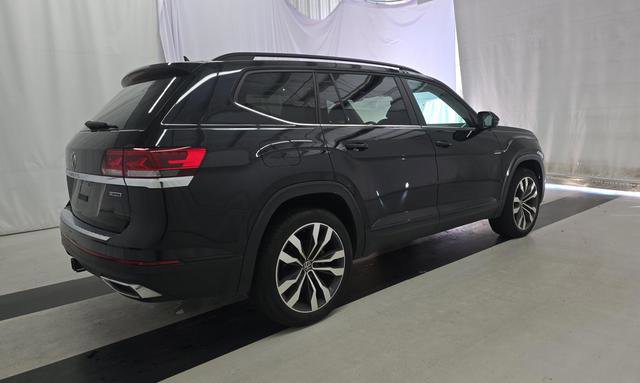 Used 2022 Volkswagen Atlas SE w/ Panoramic Sunroof Package image 2