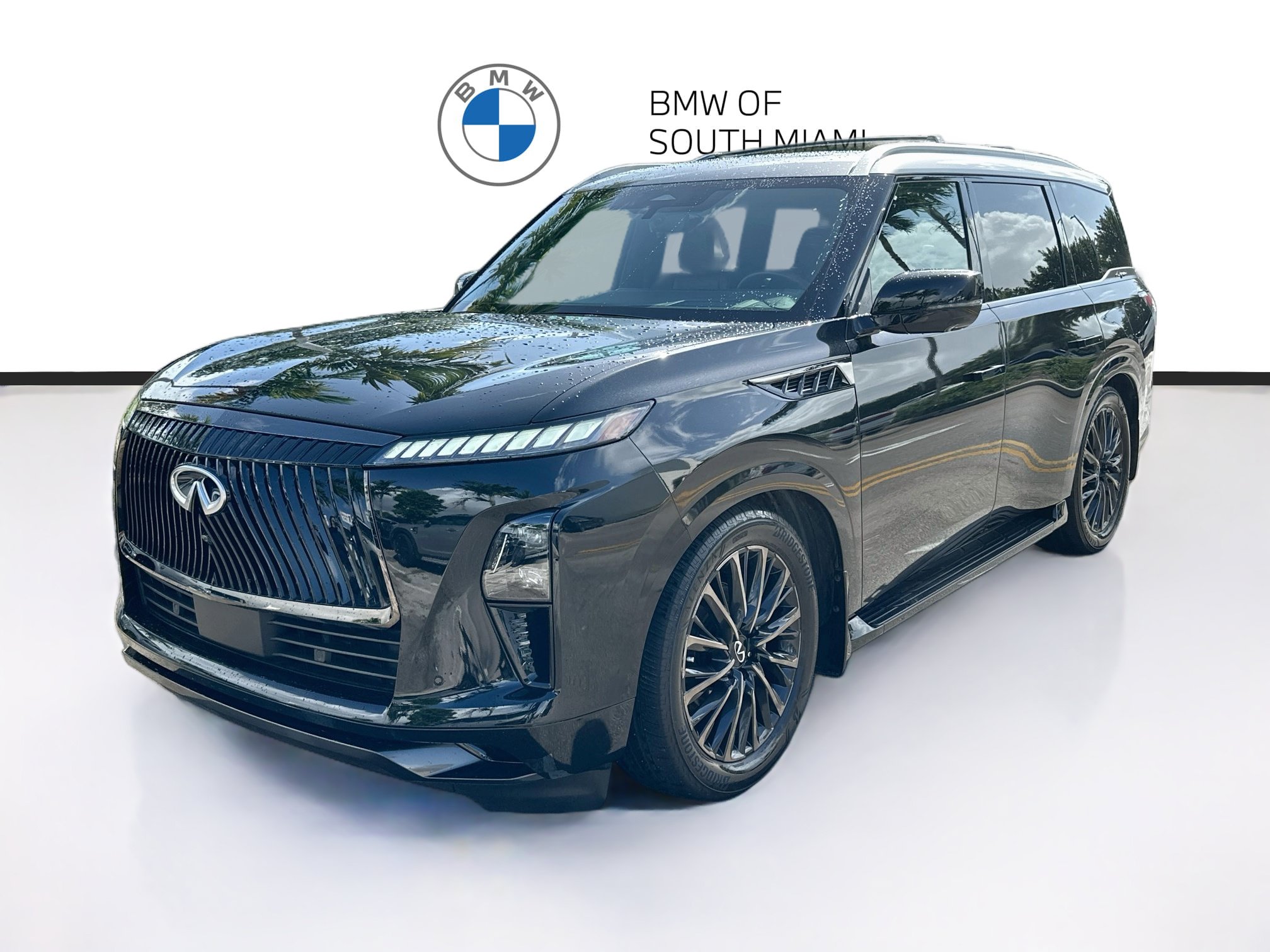Used 2025 INFINITI QX80 Autograph w/ Autograph Exterior Package AWD/4WD image 3