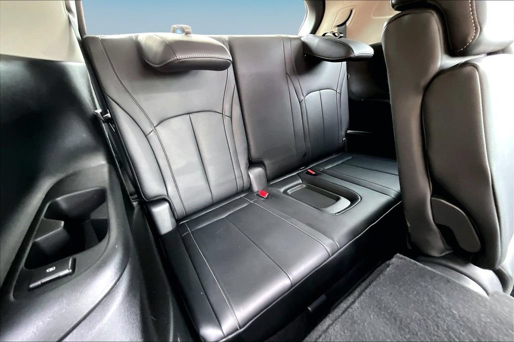 Used 2026 INFINITI QX60 Luxe w/ Cargo Package FWD image 28