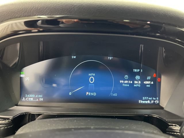 Used 2023 Lincoln Corsair AWD w/ Equipment Group 101A image 9
