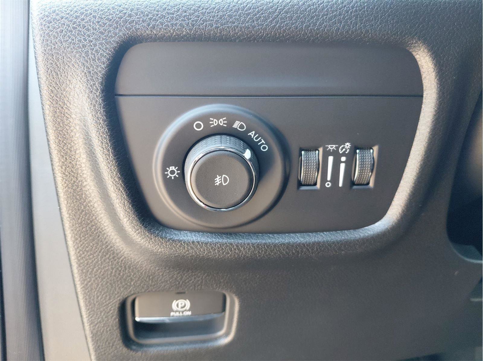 New 2025 Jeep Grand Cherokee L Limited image 27