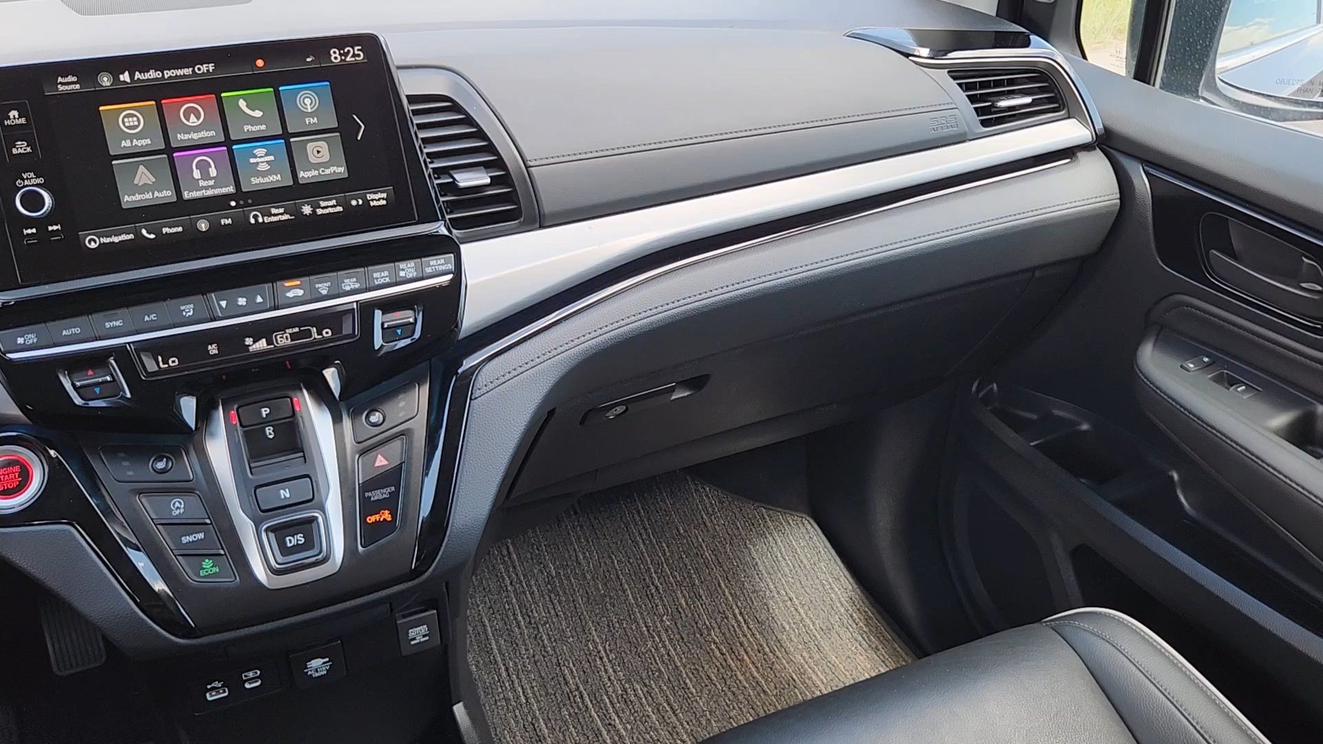 Used 2025 Honda Odyssey Touring image 6