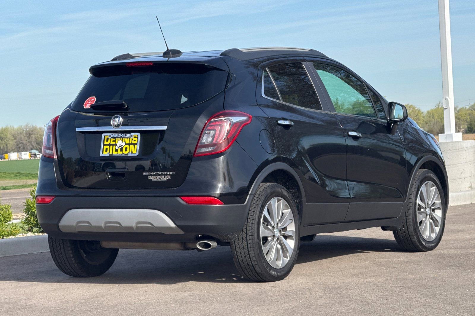 Used 2020 Buick Encore Preferred w/ Safety Package FWD image 4