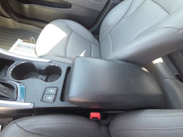 Used 2011 Hyundai Sonata Limited FWD image 17