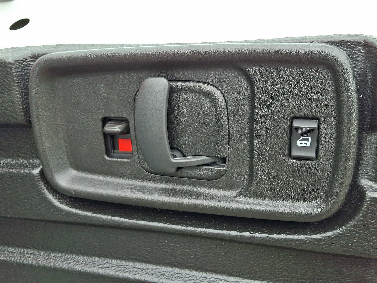 Used 2024 Chevrolet Express 2500 w/ Driver Convenience Package RWD image 29