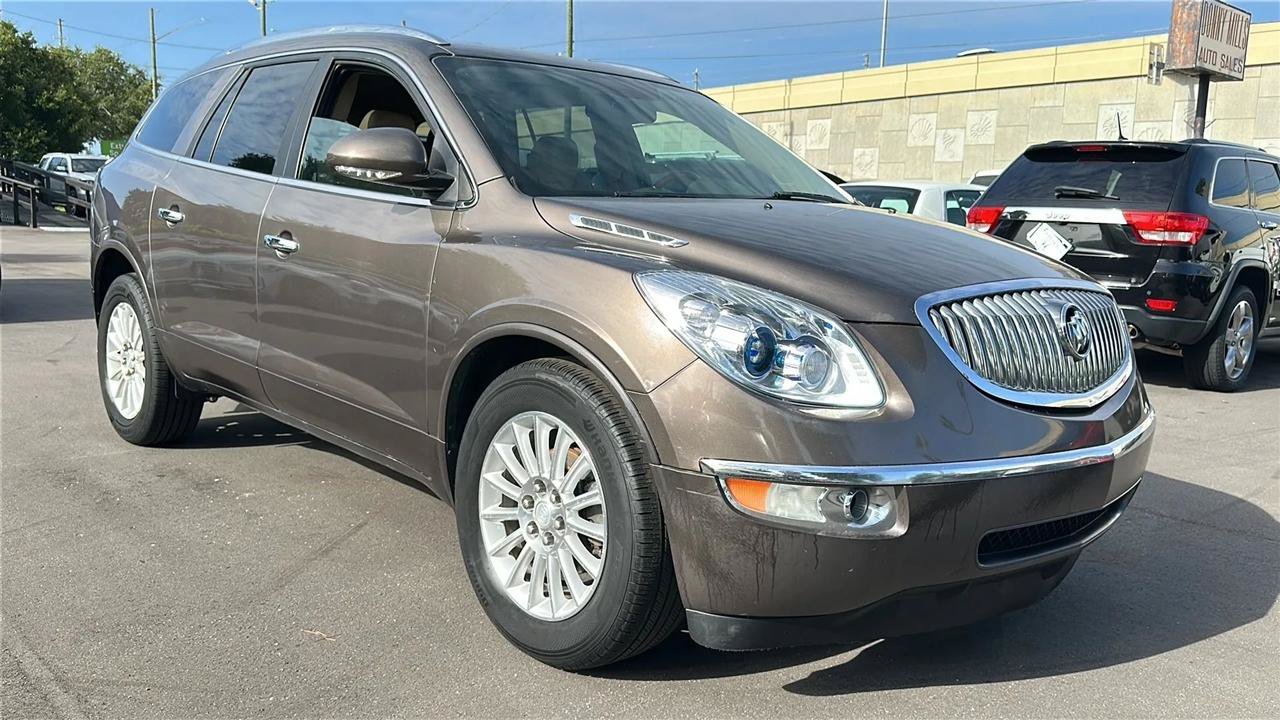 Used 2011 Buick Enclave CXL AWD/4WD image 4