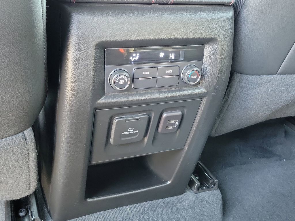 Used 2023 Chevrolet Traverse RS w/ LPO, Floor Liner Package FWD image 24