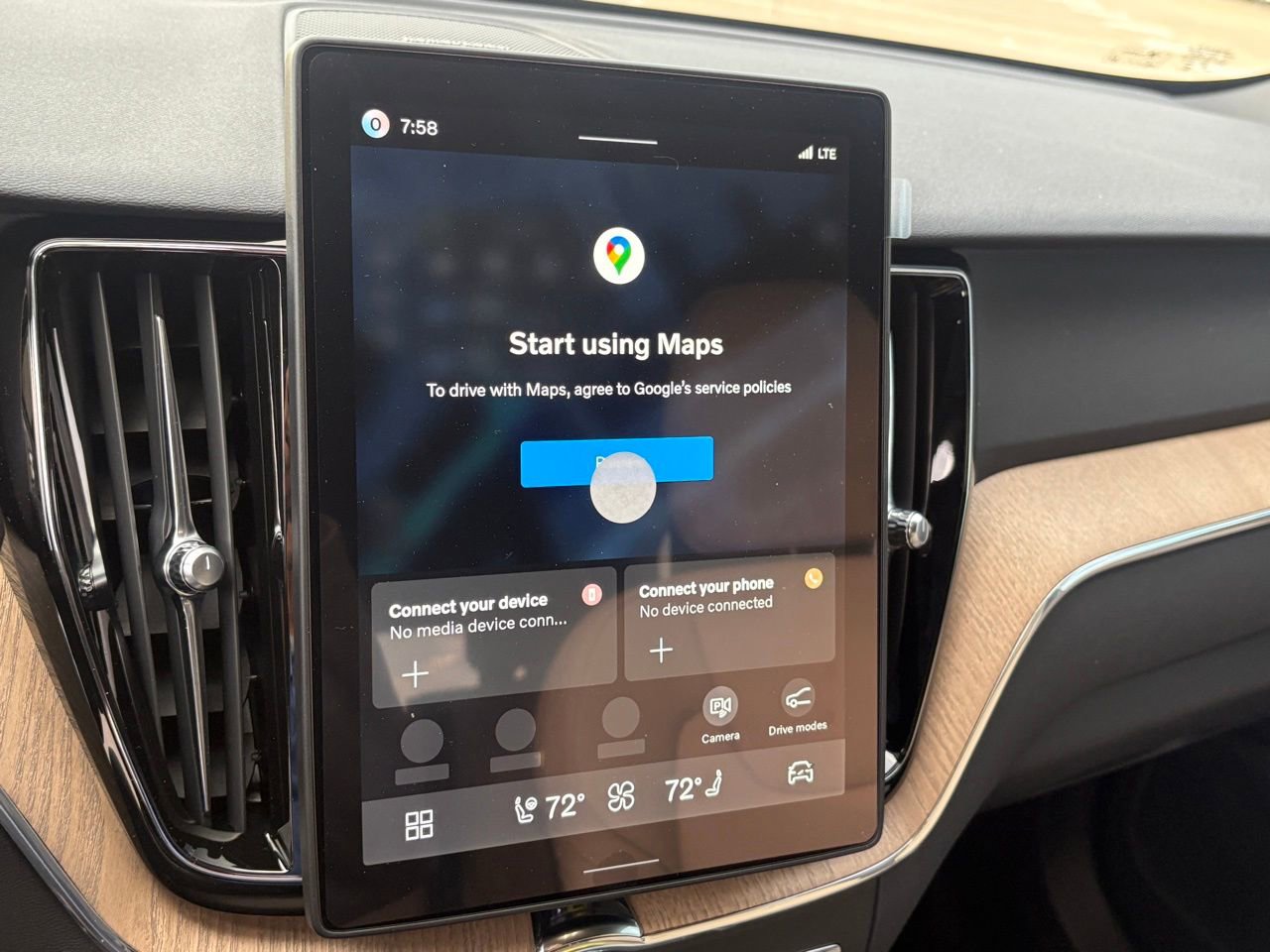 New 2026 Volvo XC60 T8 Plus w/ Protection Package Premier image 17