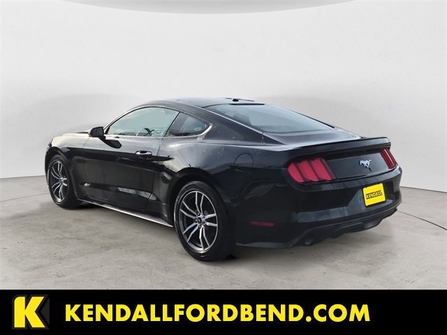 Used 2016 Ford Mustang Premium image 3
