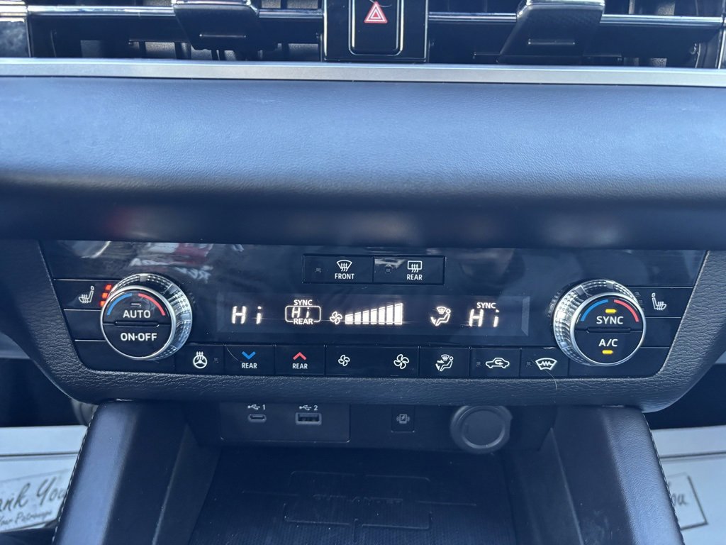 Used 2023 Mitsubishi Outlander SEL Black Edition image 14