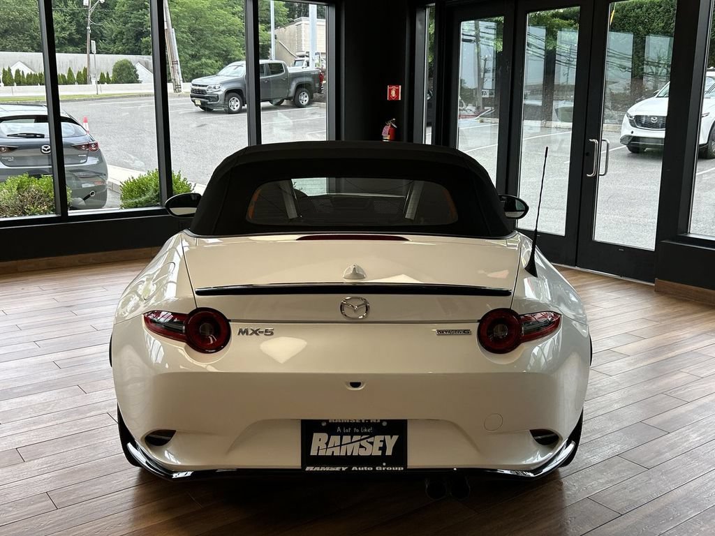 New 2026 MAZDA MX-5 Miata Club w/ Appearance Package RWD image 13