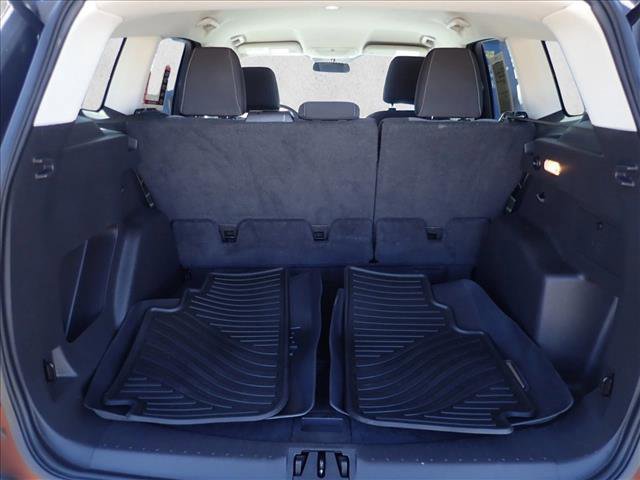 Used 2017 Ford Escape SE w/ Equipment Group 201A AWD/4WD image 8