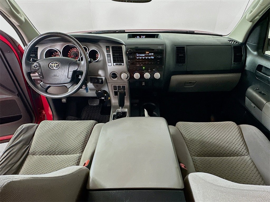 Used 2013 Toyota Tundra 4x4 CrewMax w/ SR5 Pkg video 3