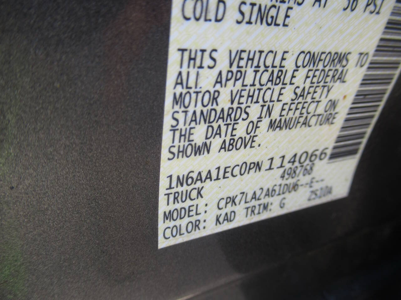 Used 2023 Nissan Titan S AWD/4WD image 16