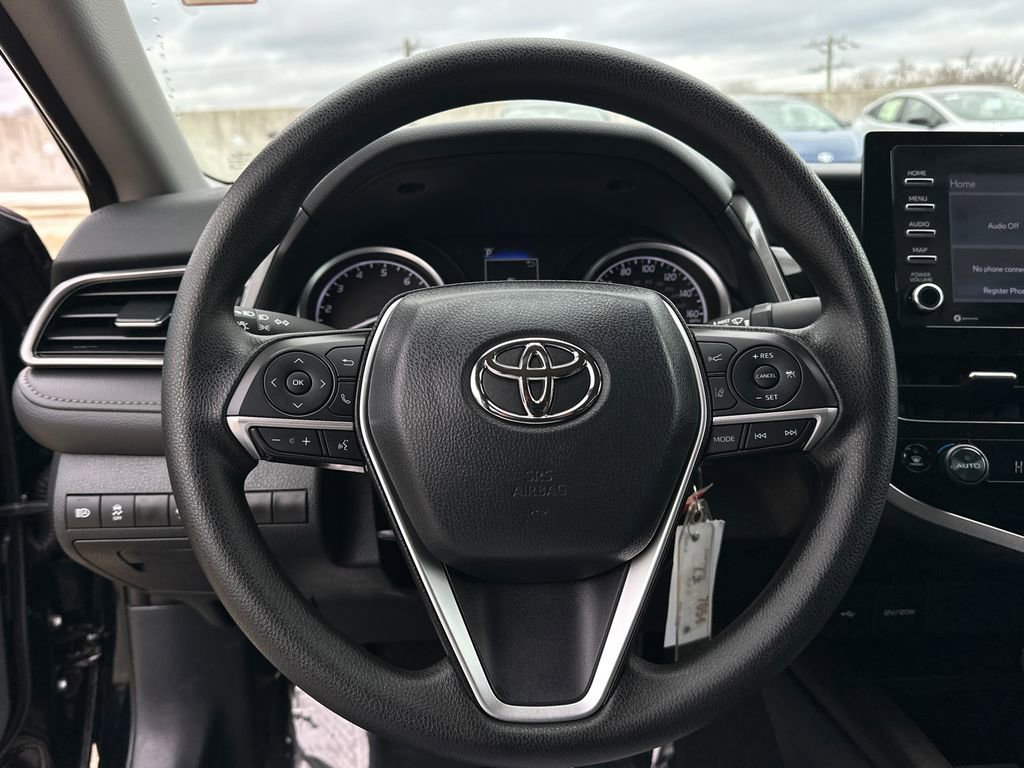 Used 2024 Toyota Camry LE image 20