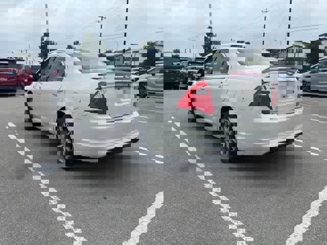 Used 2011 Ford Fusion SEL w/ 301A Rapid Spec Order Code FWD image 3