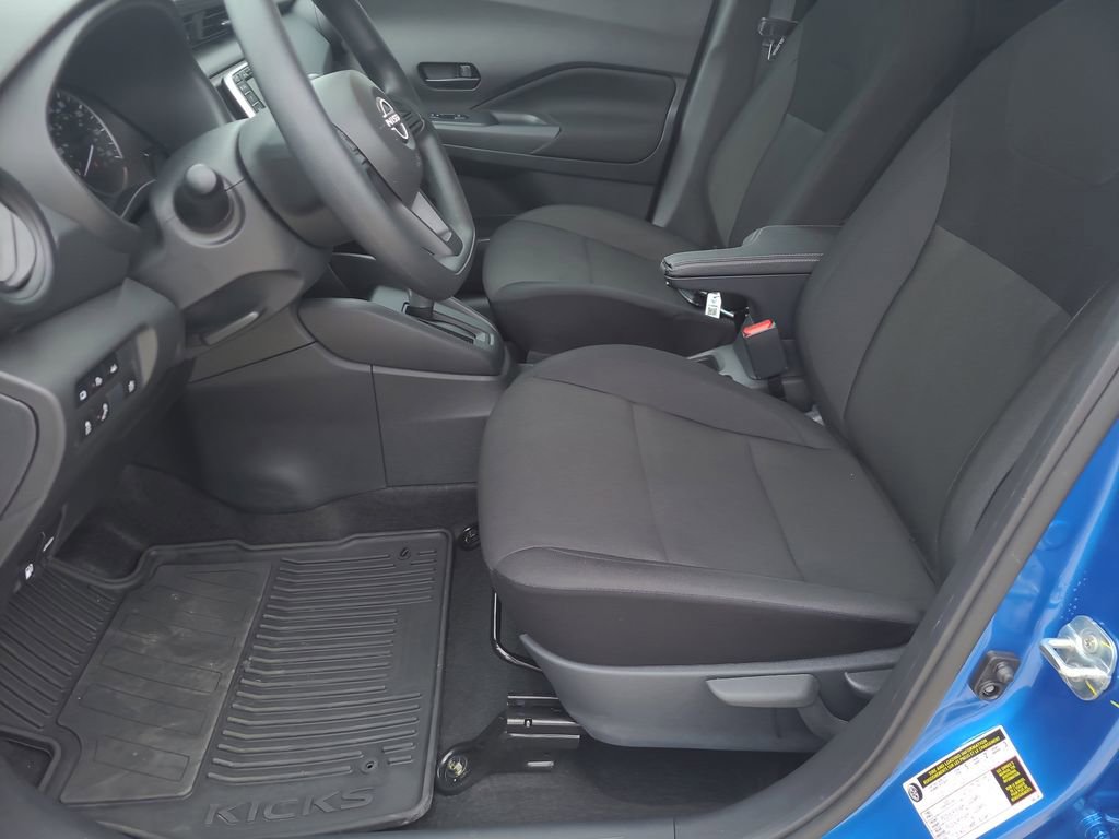 Certified 2025 Nissan Kicks Play S FWD image 15
