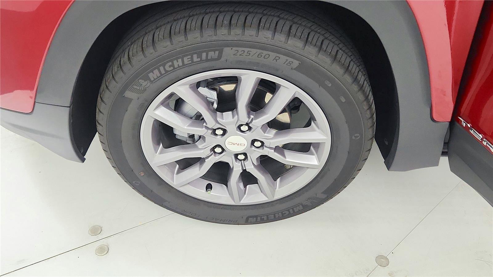 Used 2024 GMC Terrain SLT w/ Infotainment Package II image 21