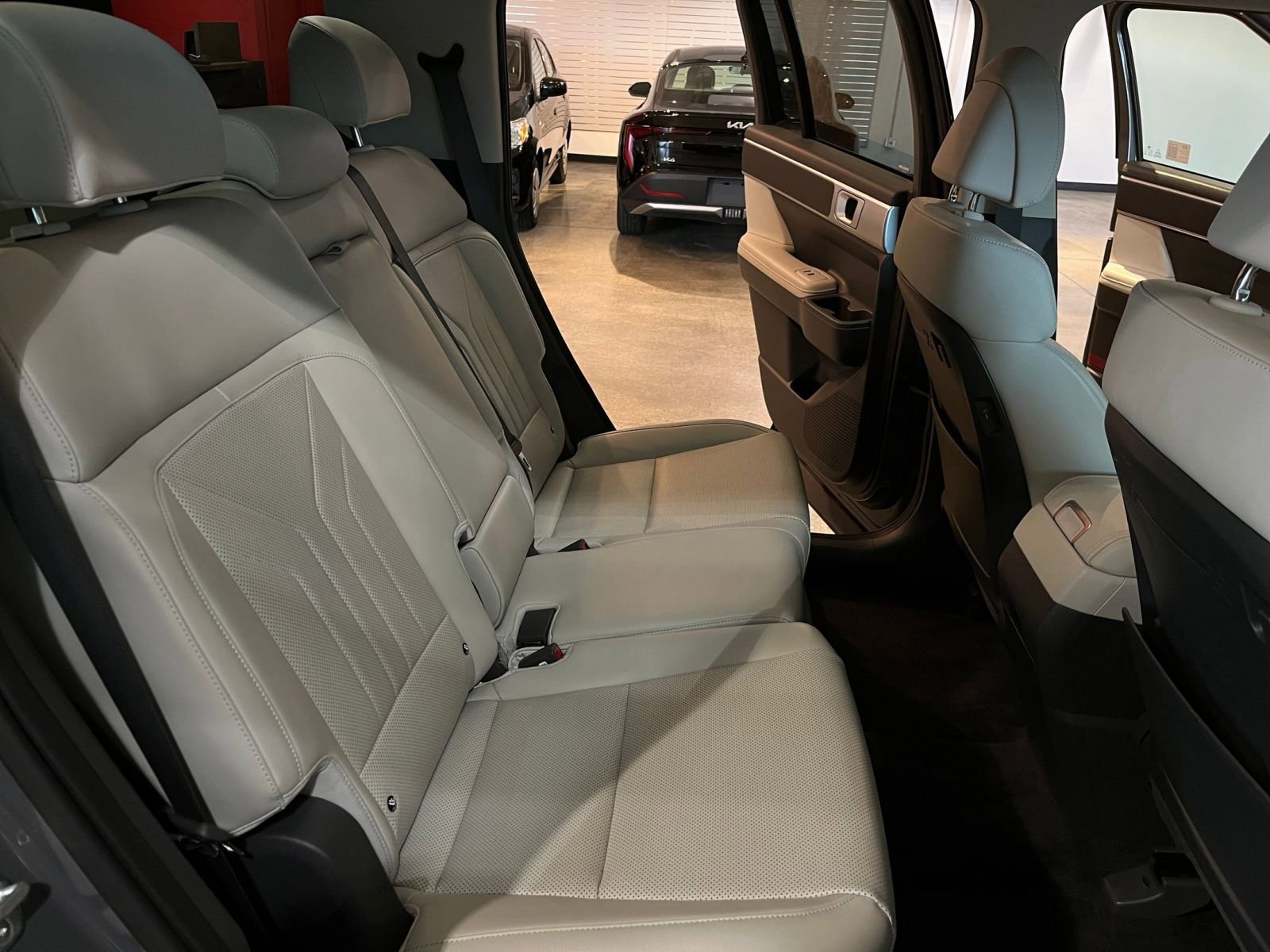 Used 2025 Hyundai Santa Fe SEL AWD/4WD image 39