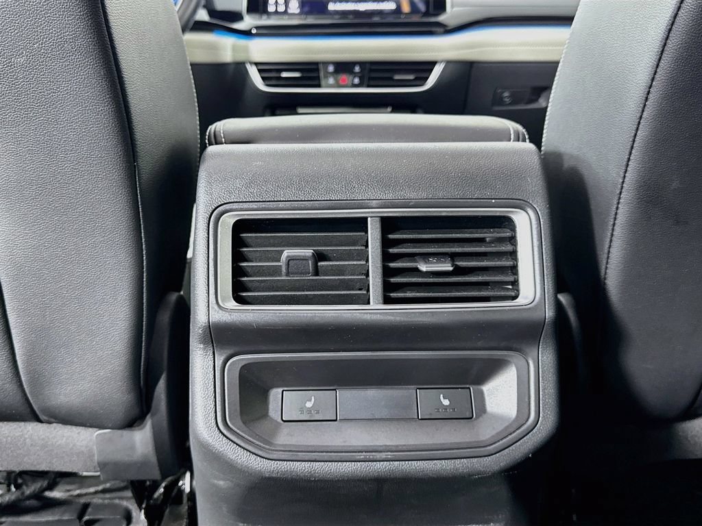 Used 2024 Volkswagen Atlas Cross Sport SEL Premium R-Line AWD/4WD image 32