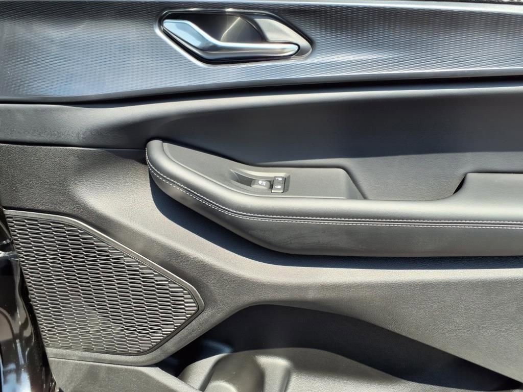 New 2025 Jeep Grand Cherokee L Altitude image 21