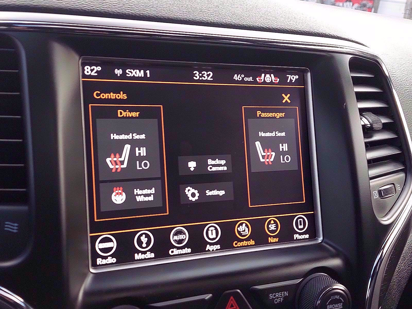 Used 2018 Jeep Grand Cherokee Altitude AWD/4WD image 24