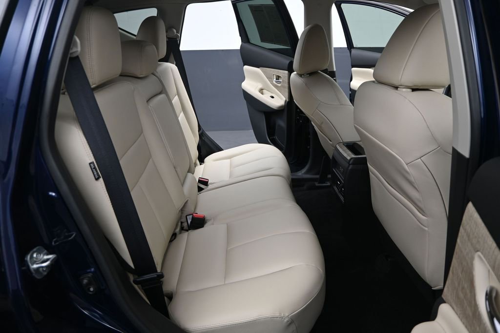 Used 2024 Nissan Murano SV FWD image 27