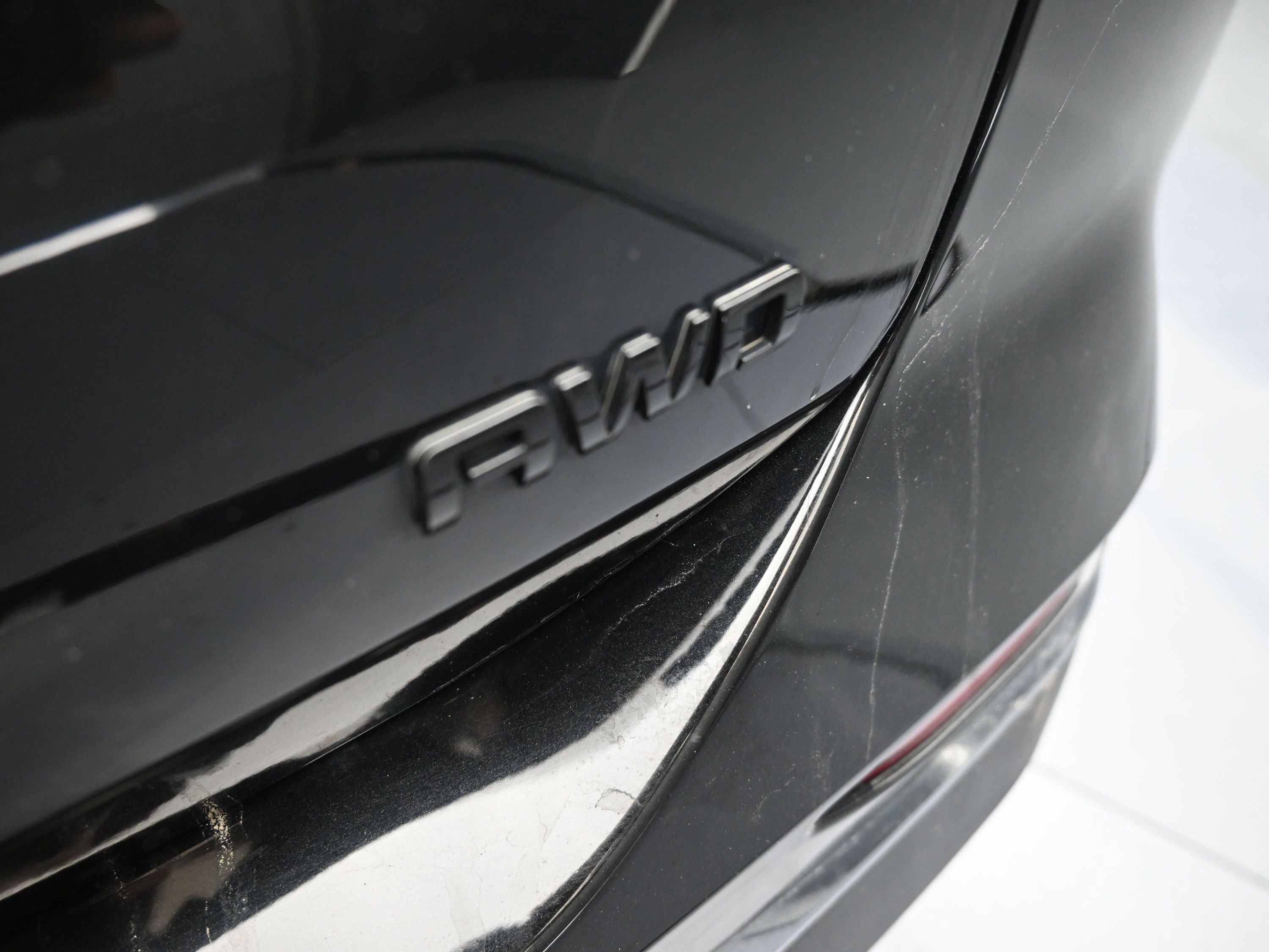 Used 2021 Chevrolet Equinox Premier w/ Redline Edition image 13