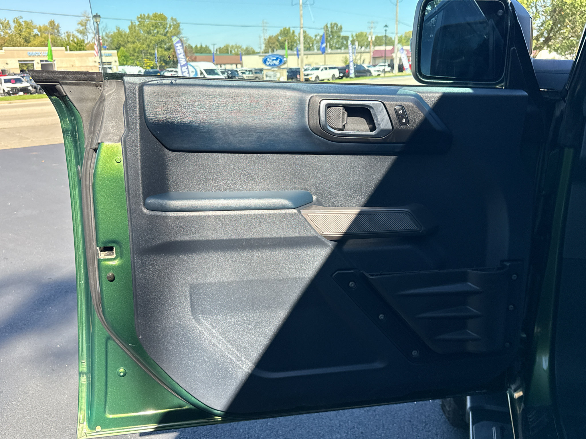 Used 2023 Ford Bronco Outer Banks w/ Sasquatch Package AWD/4WD image 29