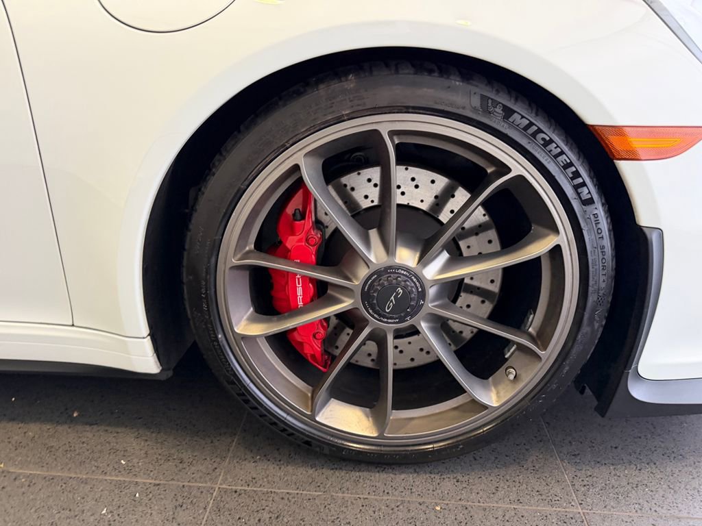 Certified 2015 Porsche 911 GT3 RWD image 13