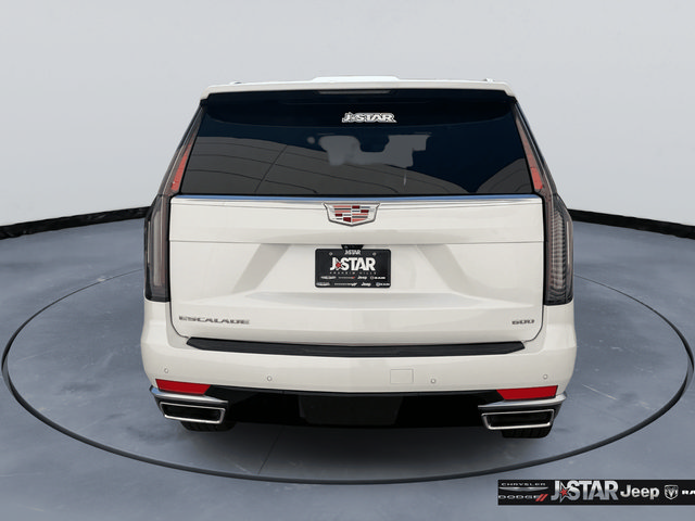 Used 2024 Cadillac Escalade Premium Luxury w/ LPO, Floor Liner Package AWD/4WD image 4
