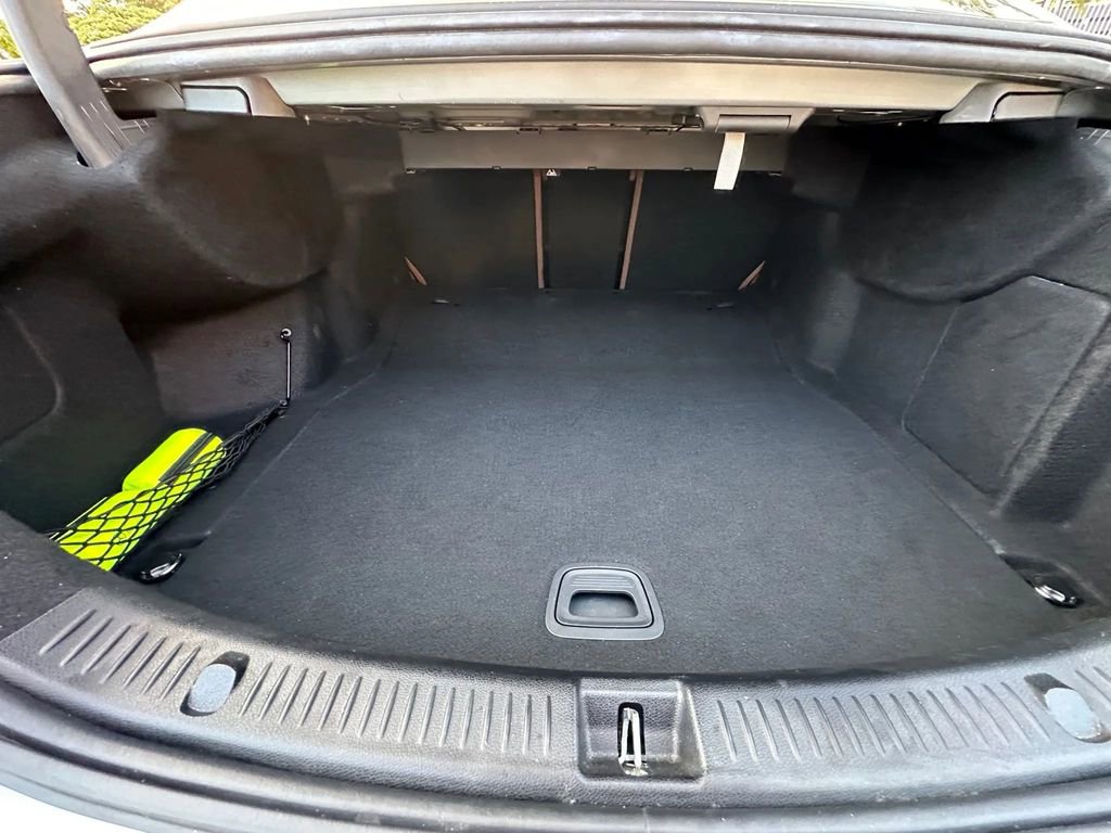 Used 2017 Mercedes-Benz E 300 image 17