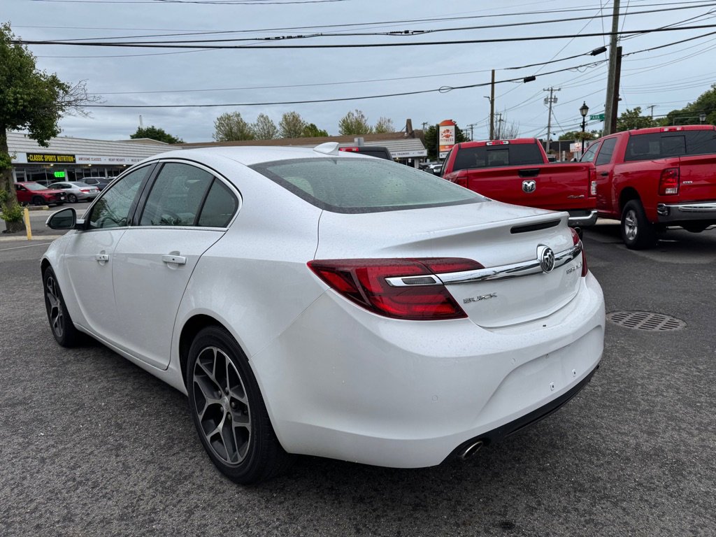 Used 2017 Buick Regal Premium image 11