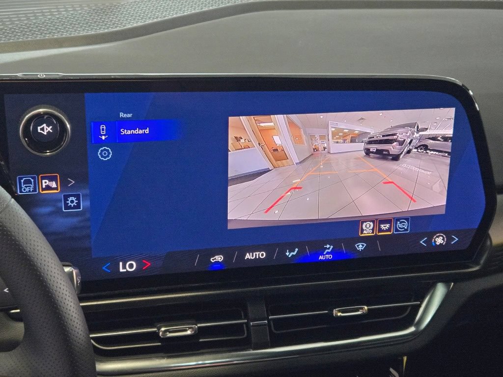 New 2026 Chevrolet Equinox EV LT FWD image 23