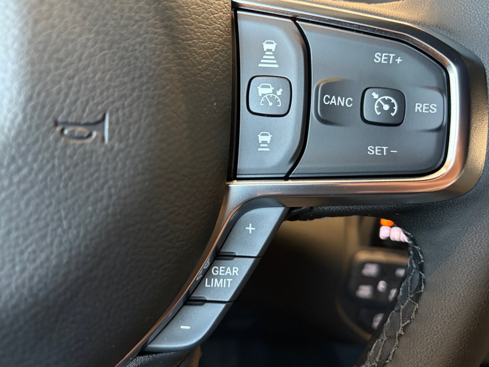 New 2027 RAM 1500 Laramie w/ Night Edition AWD/4WD image 18