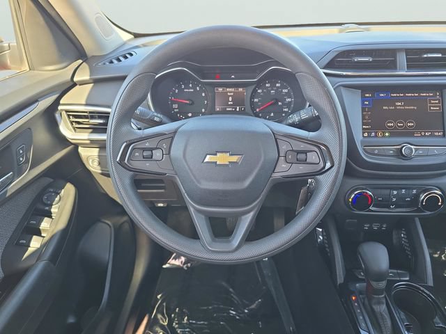 Used 2021 Chevrolet TrailBlazer LS FWD image 9