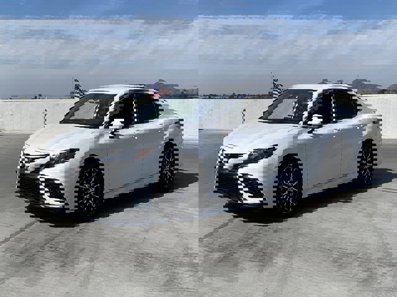 Used 2021 Toyota Camry SE image 5