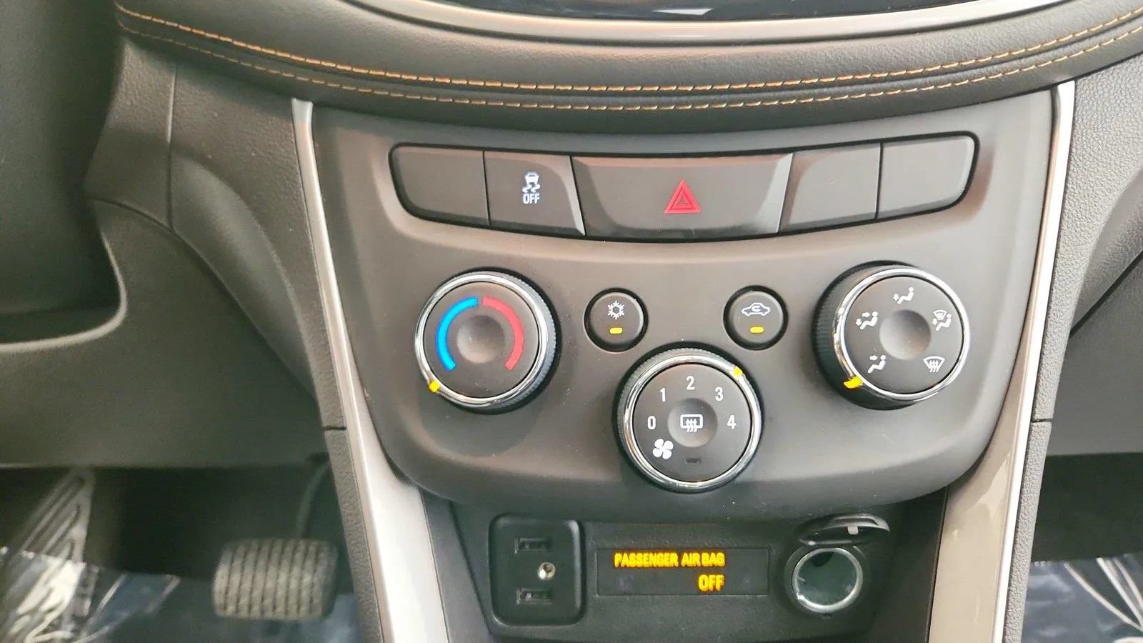 Used 2020 Chevrolet Trax LS FWD image 18