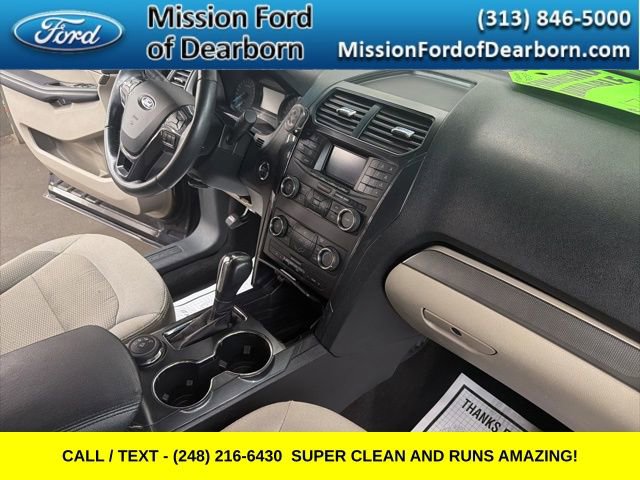 Used 2019 Ford Explorer XLT AWD/4WD image 17