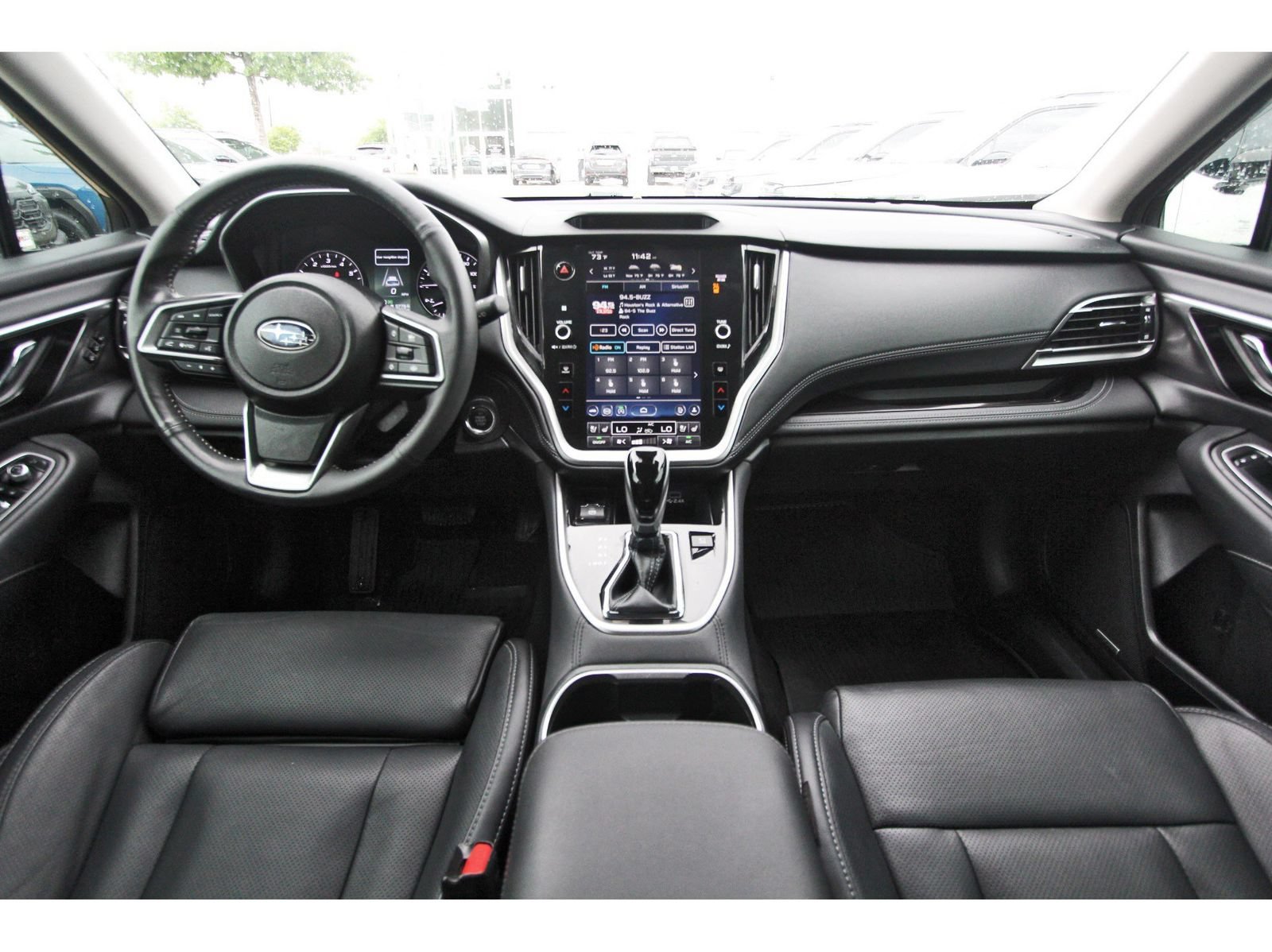 Used 2025 Subaru Outback Touring XT AWD/4WD image 9