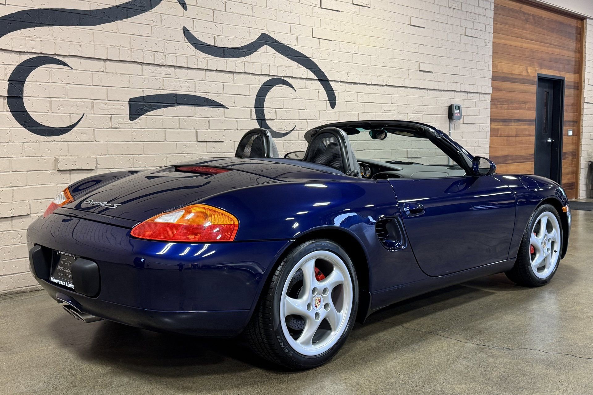 Used 2001 Porsche Boxster S image 6