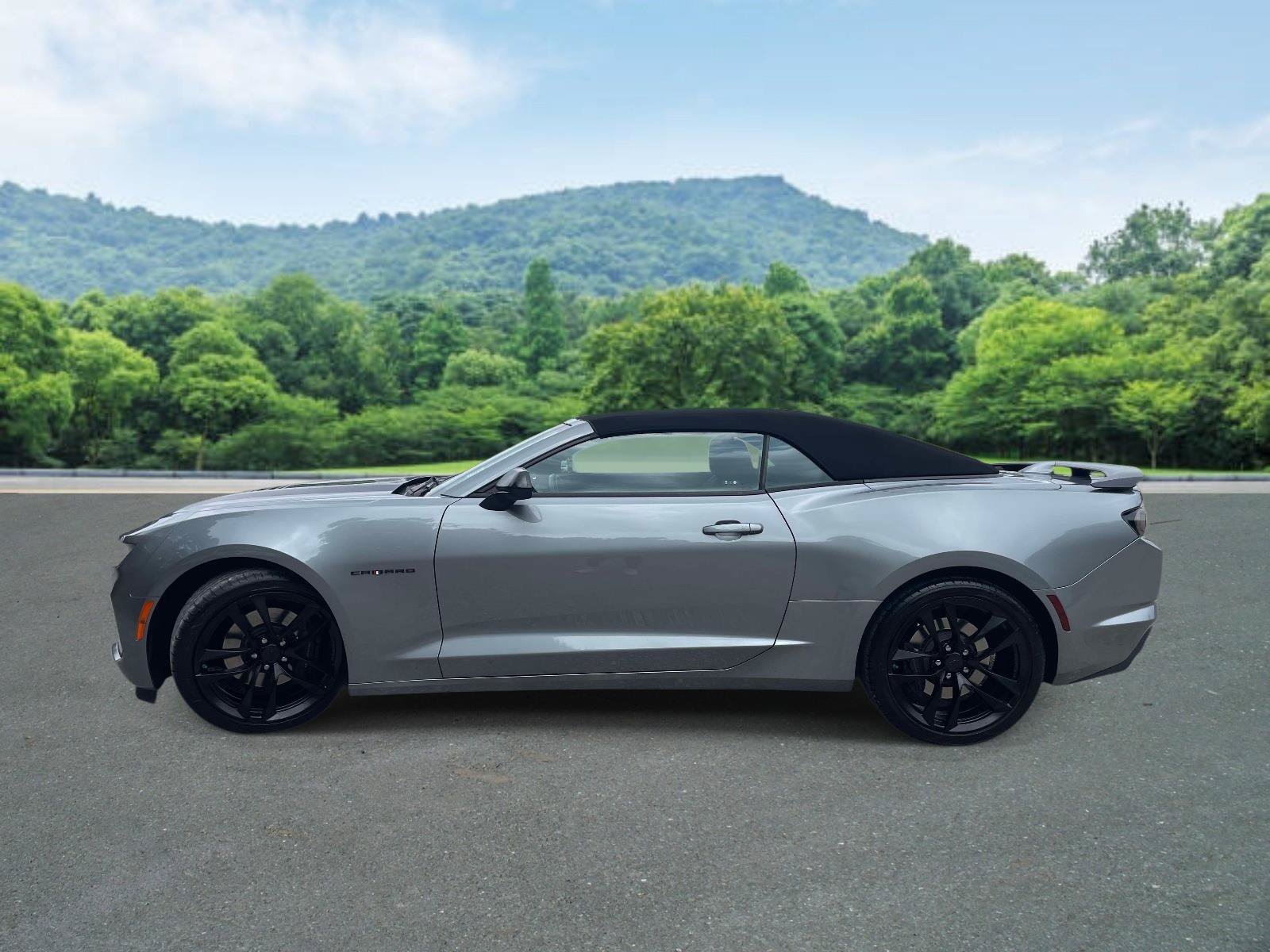 Used 2023 Chevrolet Camaro SS RWD image 24