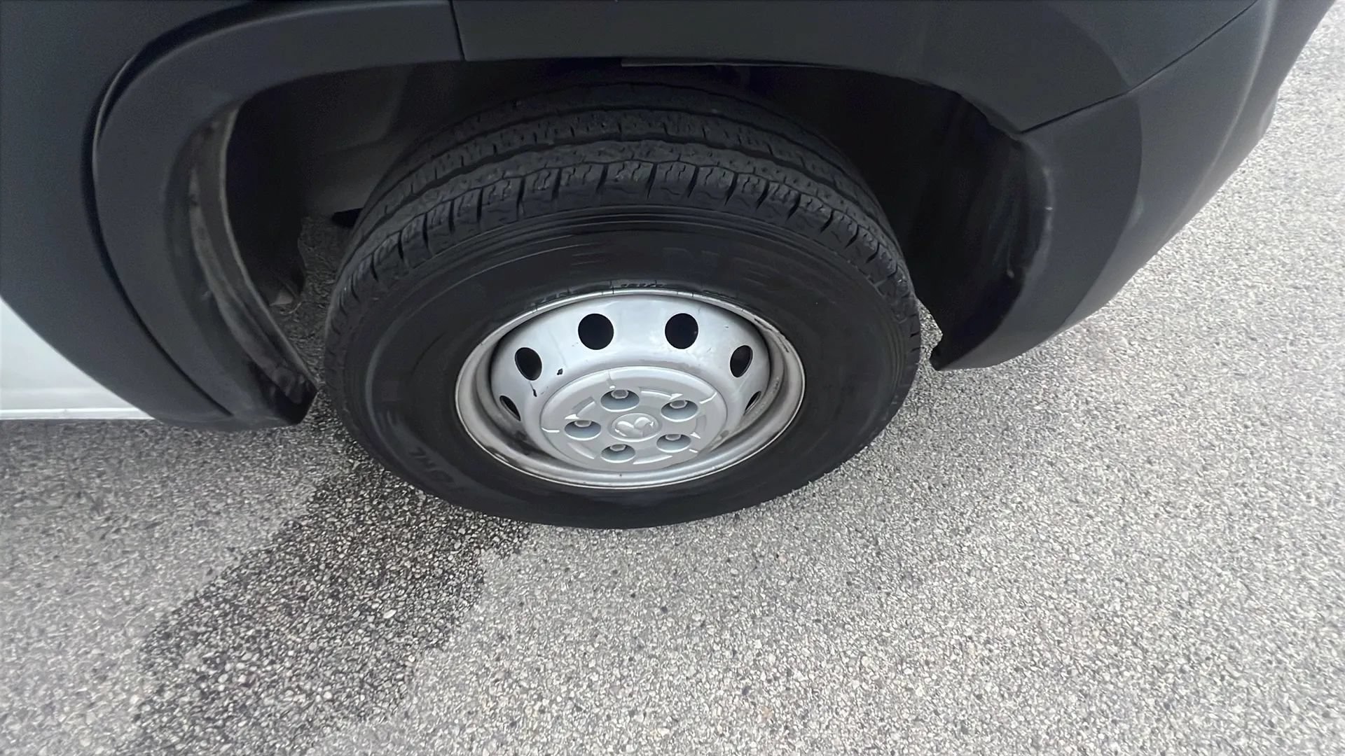 Used 2023 RAM ProMaster 2500 FWD image 32