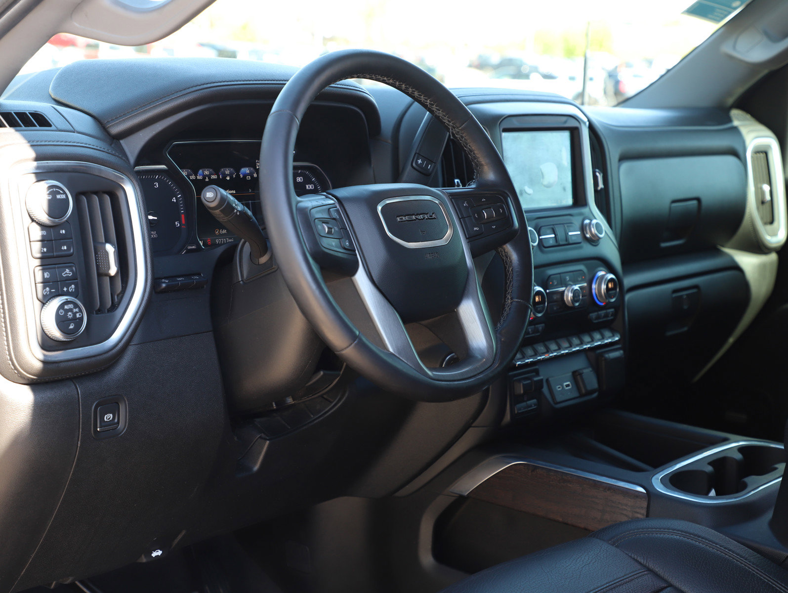 Used 2021 GMC Sierra 3500 Denali w/ Denali Ultimate Package AWD/4WD image 22