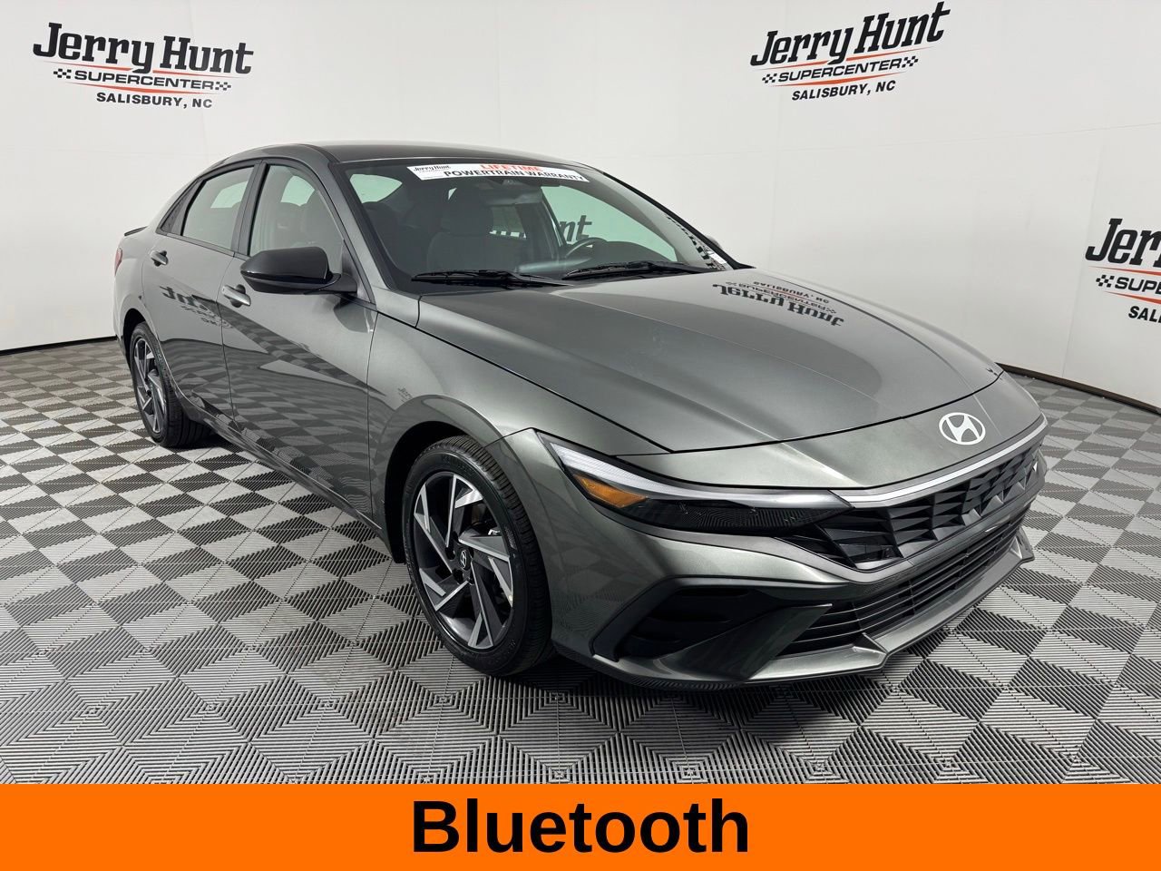 Used 2025 Hyundai Elantra Sport image 6