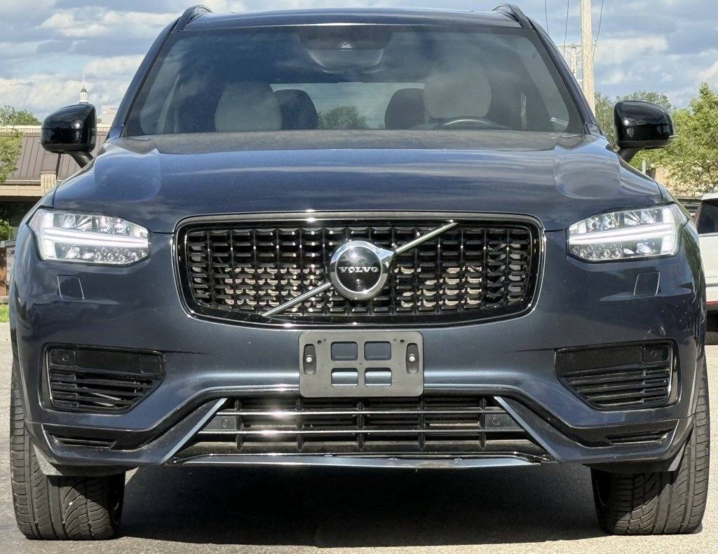 Used 2022 Volvo XC90 T8 R-Design w/ Advanced Package image 8