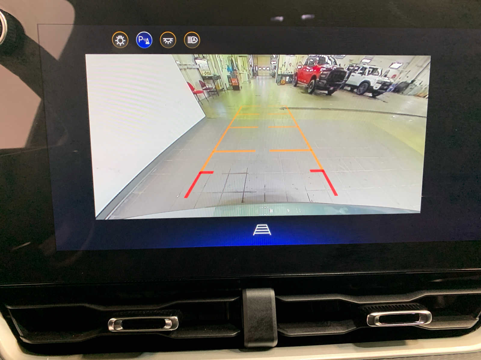Used 2026 Chevrolet Equinox LT image 5